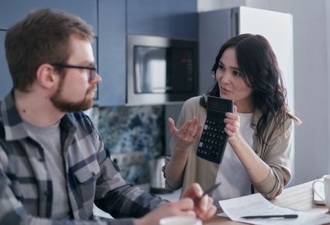 Почему сметы от бригад и студий несопоставимы напрямую