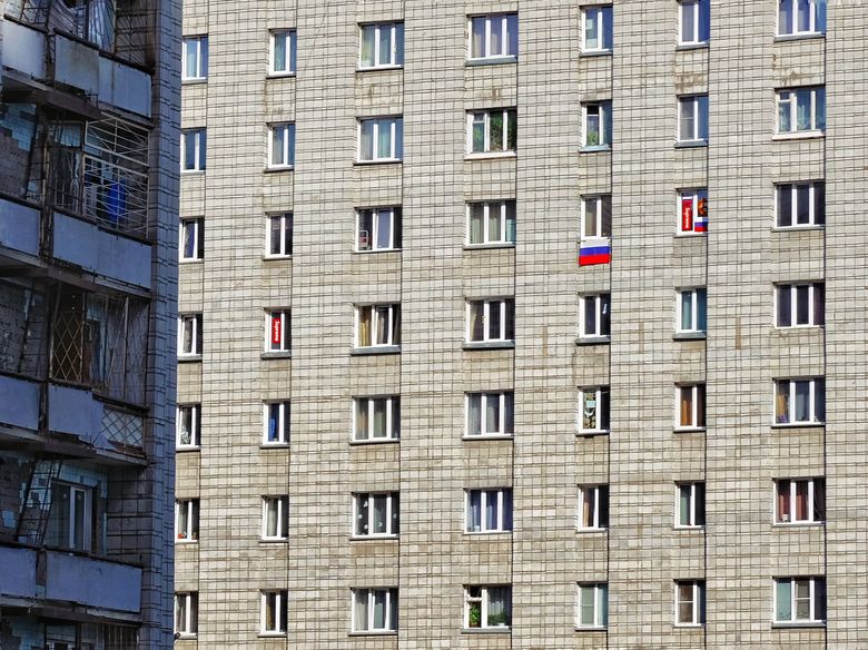 Какой дизайнер интерьера лучше справится с хрущёвкой в 2025 году?